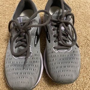Brooks Ghost 13